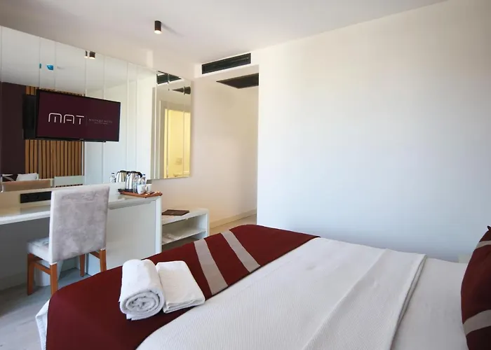 Mat Boutique Кешме